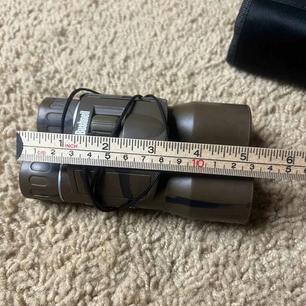 Bushnell brand type